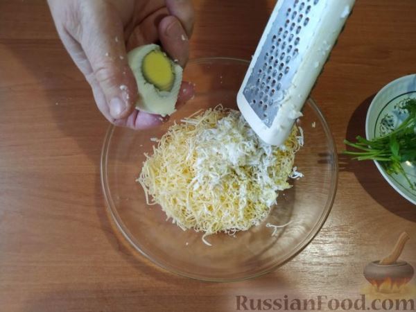Сырная закуска на ананасовых кольцах