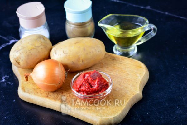 Жареная картошка с томатной пастой