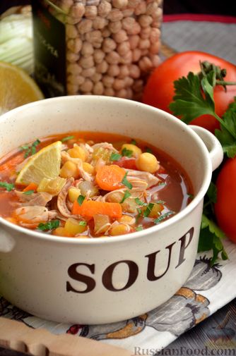 Куриный суп с нутом и томатами