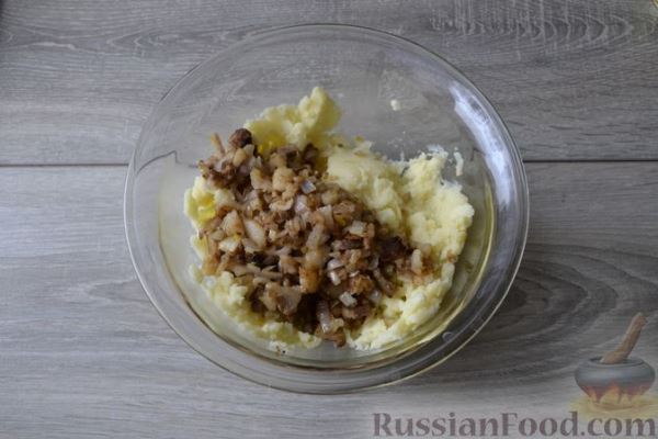 Крем-суп из кукурузы и капусты с картофельными крокетами